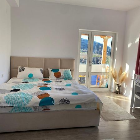 Bright & Cozy Room With Balcony Corovode Экстерьер фото