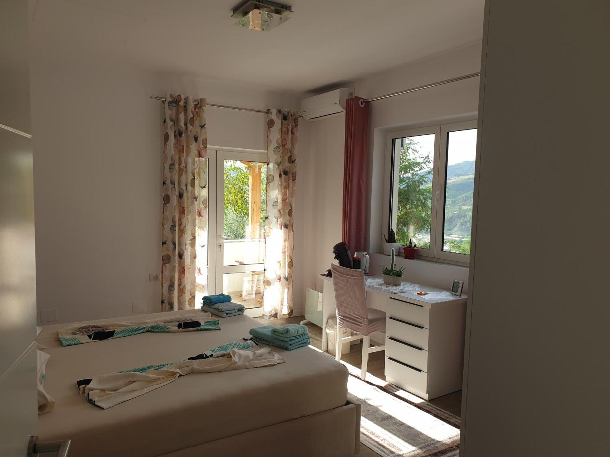 Bright & Cozy Room With Balcony Corovode Экстерьер фото